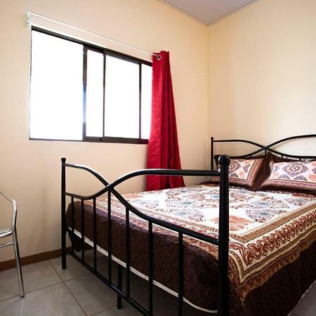 Flor De Katty Hostel Airport Río Segundo Extérieur photo